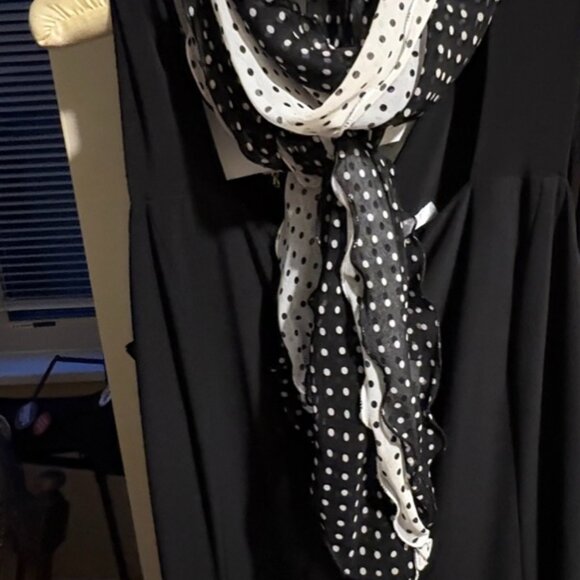 Black Classic Dress & ruffle scarf - Picture 3 of 6